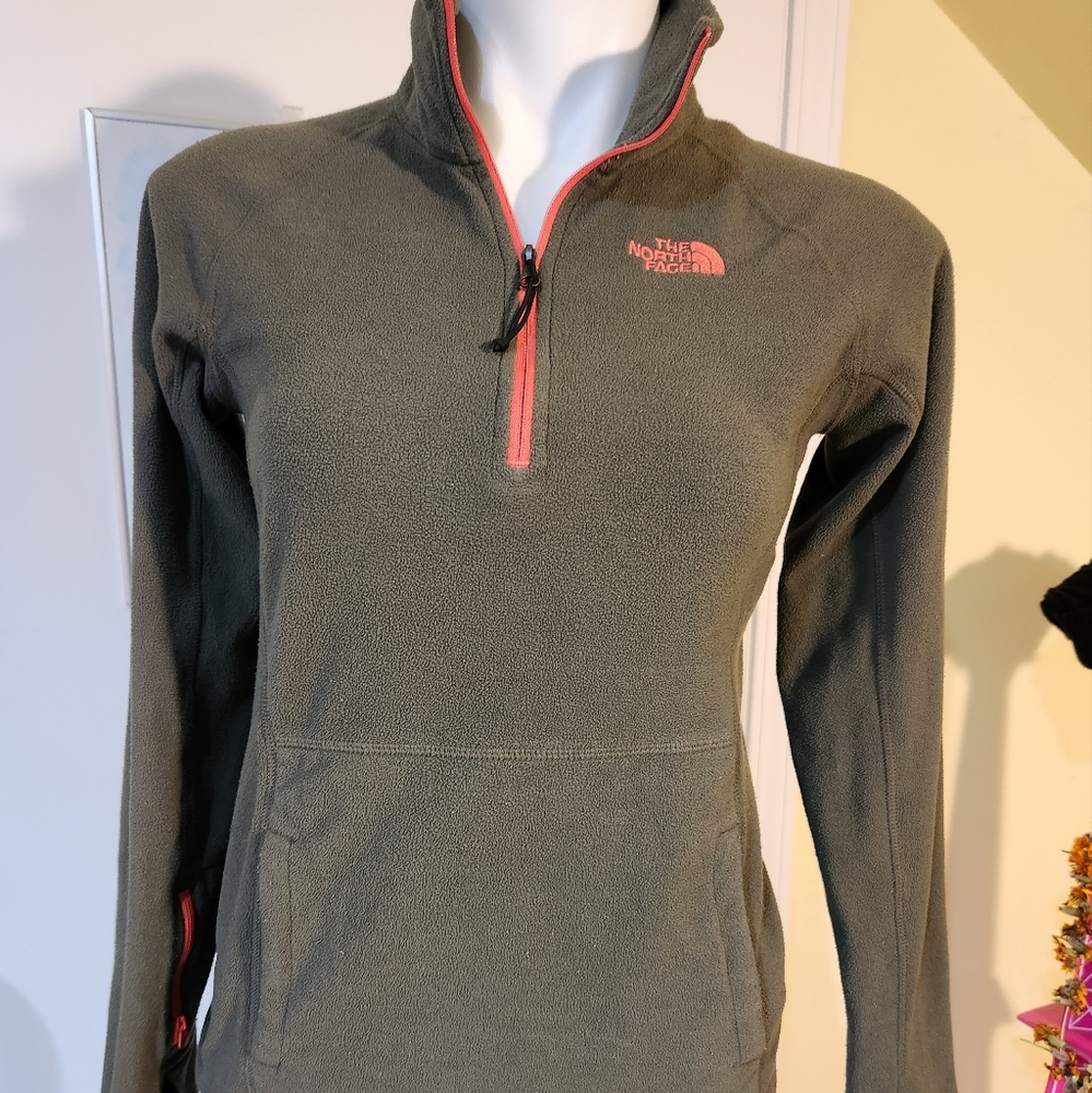 Dark‎ green 1/4 zip pullover north face